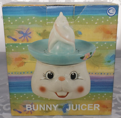 Novelty Cracker Barrel rabbit Ceramic Juicer box