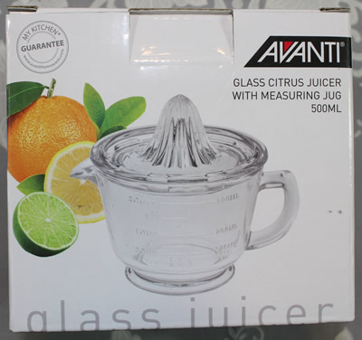 The box for a 2 piece Avanti clear glass juicer