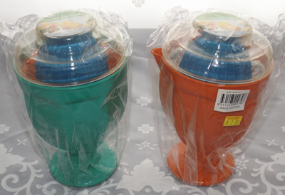 2 colour combinations of  goblet juicer