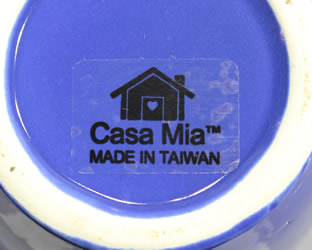 The label on a yellow Casa Mia juicer