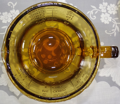 Amber glass 2 cup jug top view