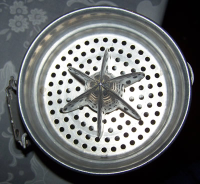 Top view of an aluminium Speedo super juicer