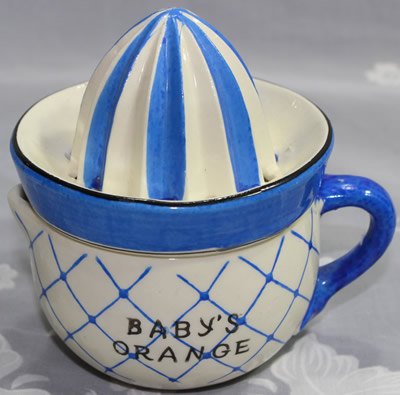 Blue on white BABY'S ORANGE juicer with lattice pattern