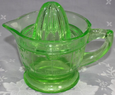 Green US Glass juicer (Rectangular holes) and jug