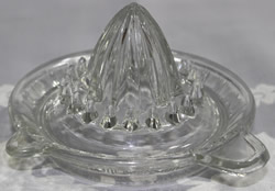 No. 179 - Small Lemon Squeezer (Clear)
