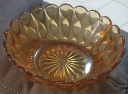 No. 6825 - Cupped Salad Bowl