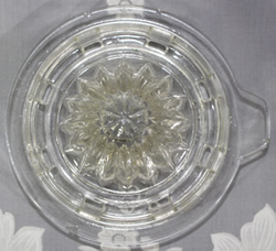 Perferated Lemon Squeezer (Clear)